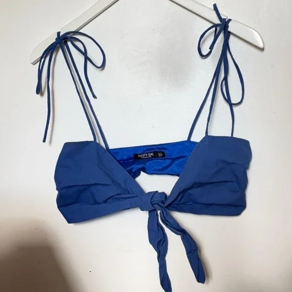 Nasty Gal Blue Tie-Front Bustier Crop Top - Picture 2 of 8